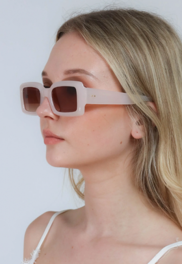 Madingi akiniai nuo saulės su stačiakampio formos rėmeliu, ART2168, smėlio spalvos