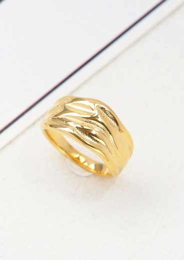 Elegantiškas žiedas, ART2112, aukso spalvos