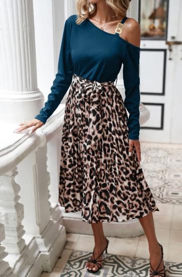 Midi suknelė su leopardo raštu, benzininės spalvos